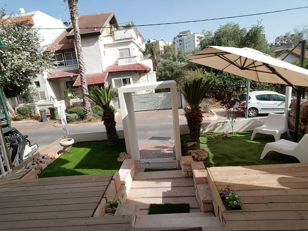 Quiet Garden Villa Rishon Leziyyon Exterior photo